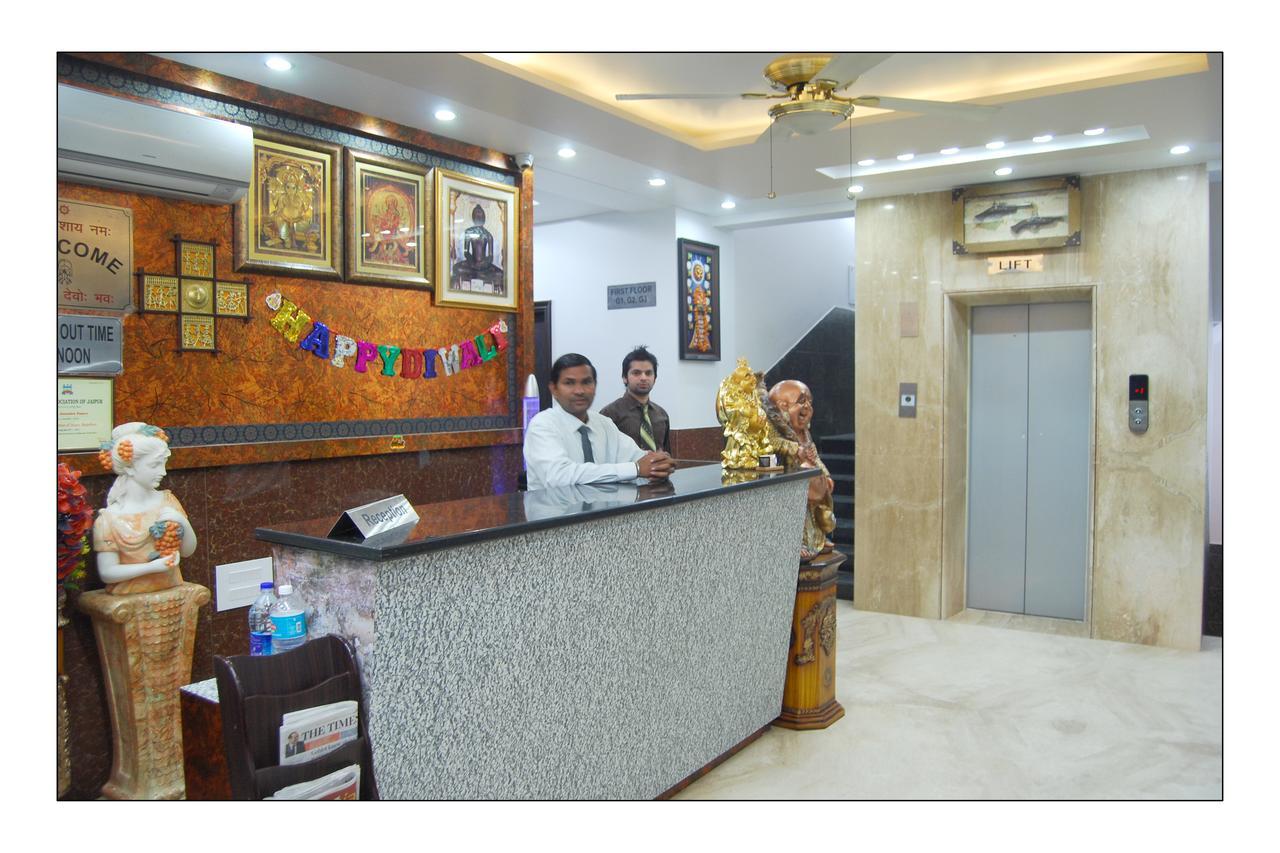 Hotel Jinendra Palace Džajpur Exteriér fotografie